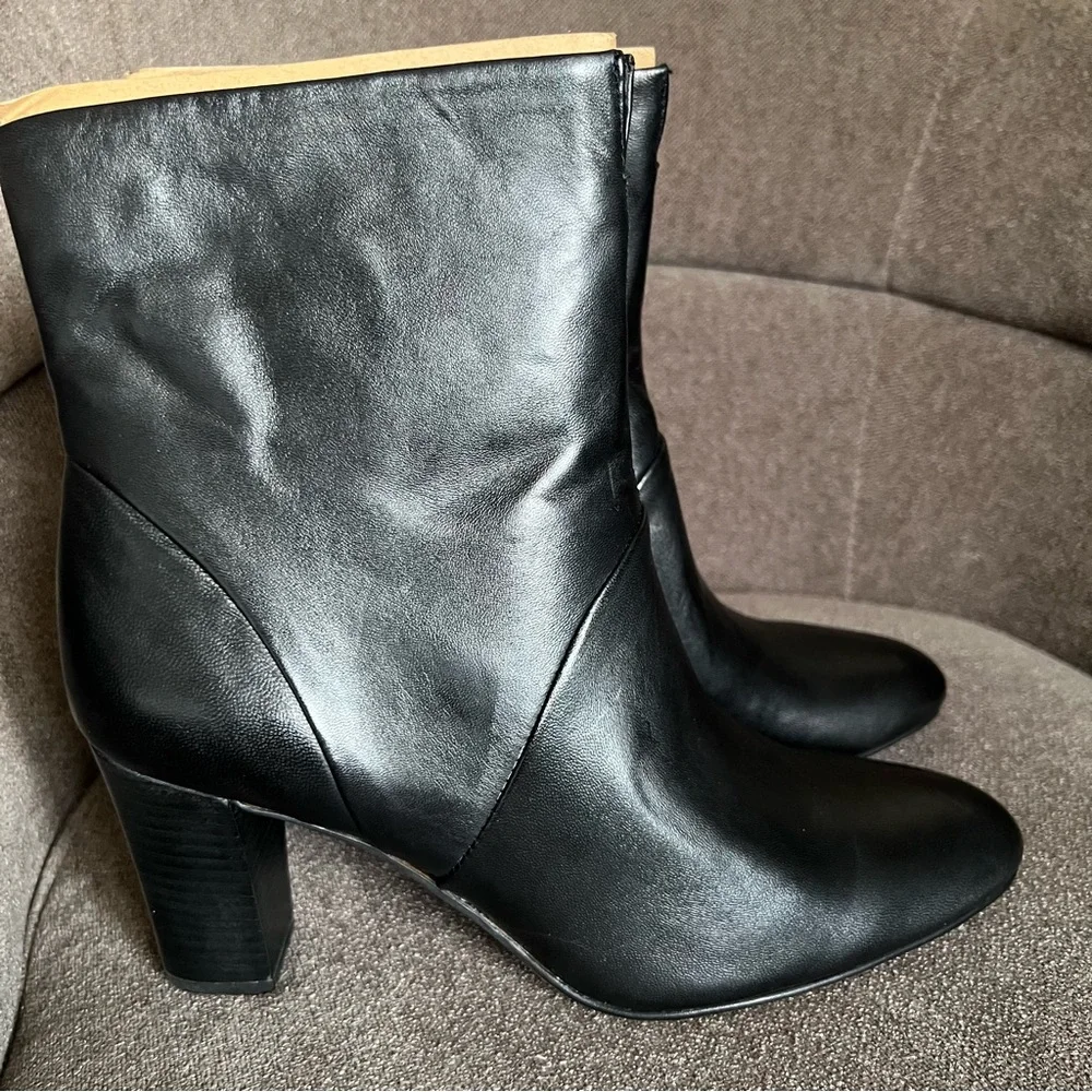 Franco Sarto Pia leather booties‎  size 11